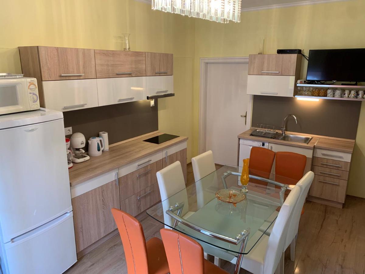 Apartament Martina Apartmanhaz Balatonlelle Zewnętrze zdjęcie